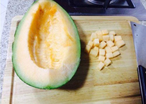 床哥吃哈密瓜,一场味蕾与视觉的完美邂逅