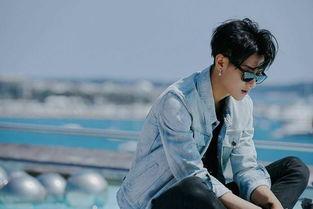 杨洋吃瓜外号,瓜田里的“吃瓜群众”